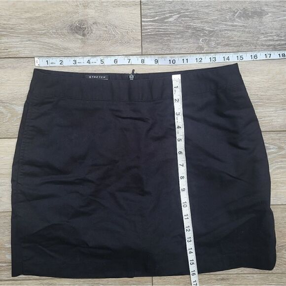 Adidas black skirt with great pockets size 4 - Picture 9 of 9